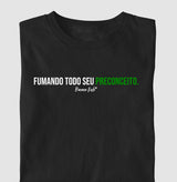 Fumando todo seu preconceito