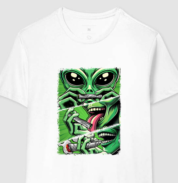 Alien Smoking